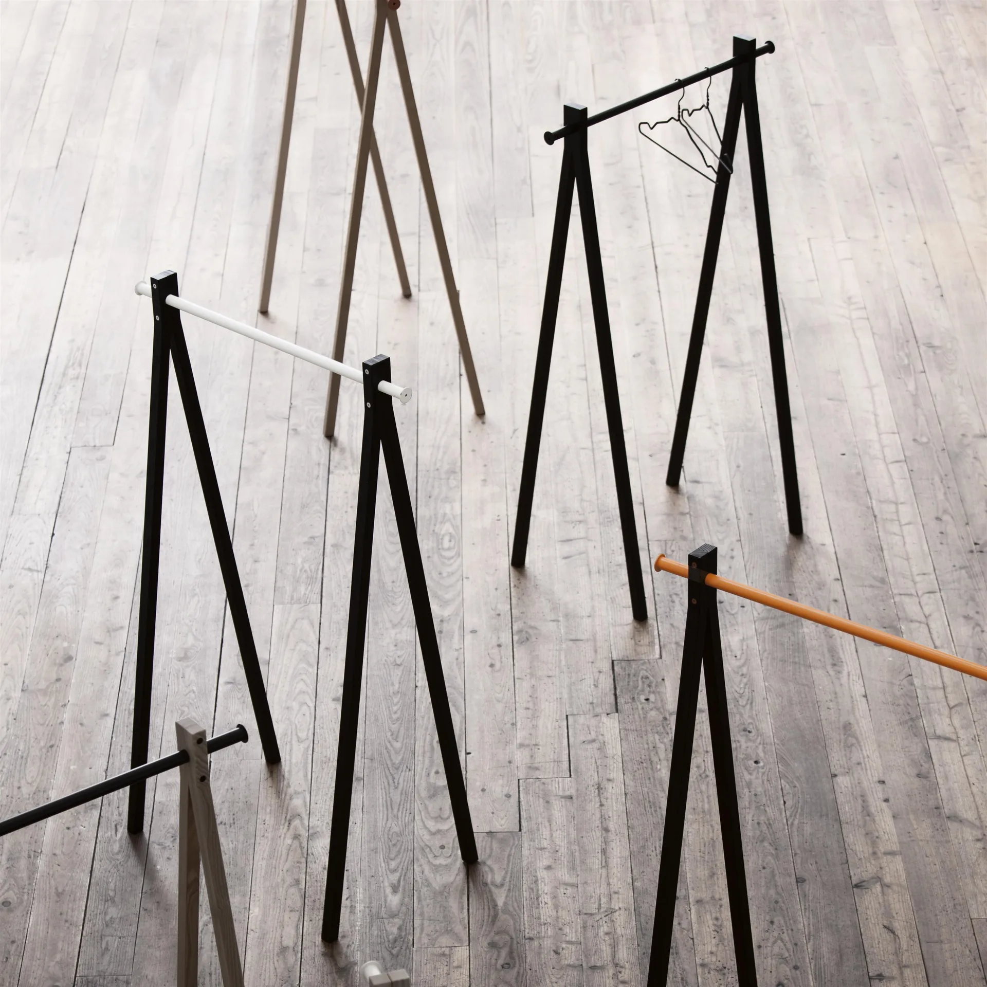Dress Up 90 hanger, Black Nomess Copenhagen