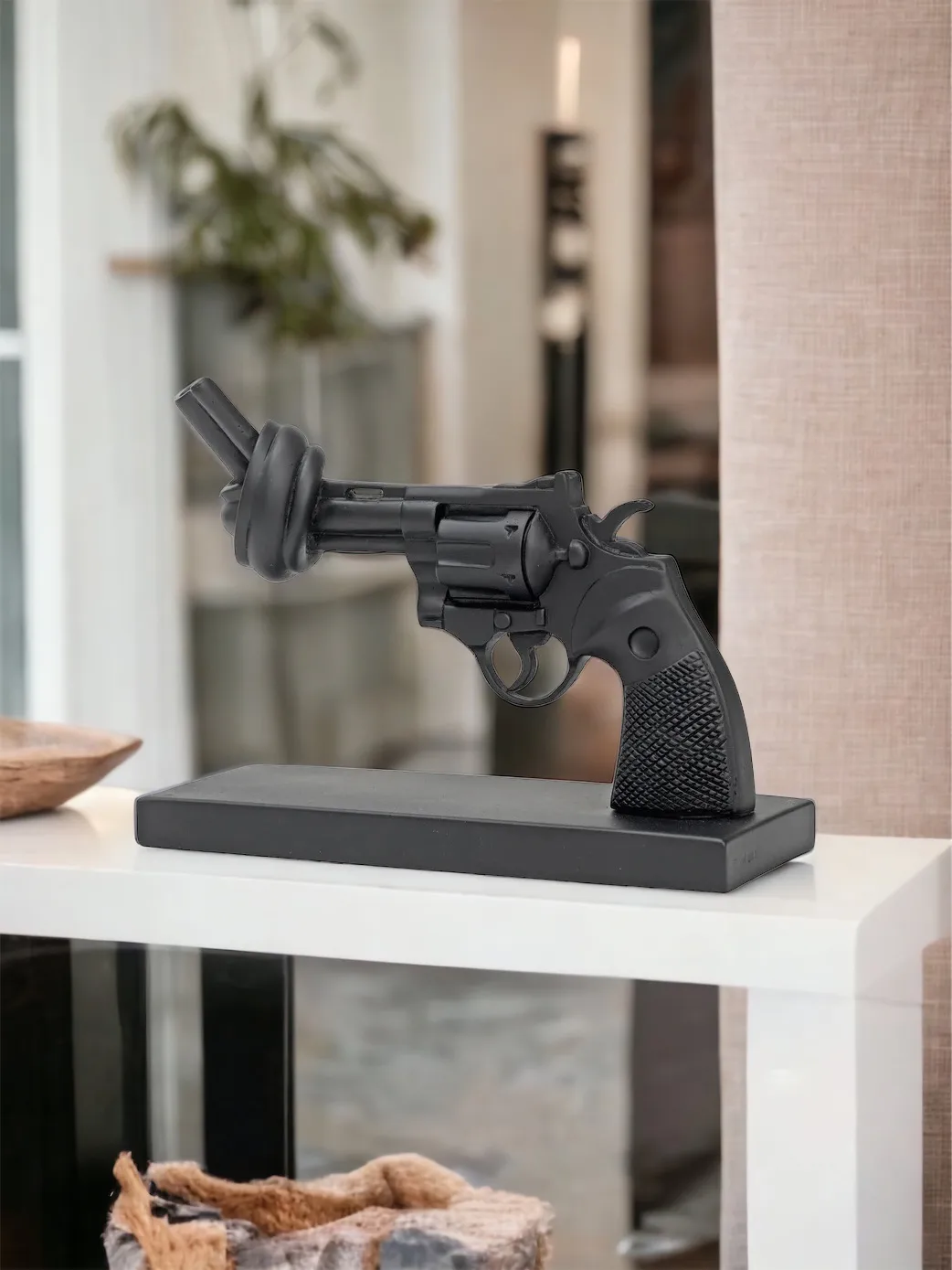 Soft black 30 cm, Black Non Violence