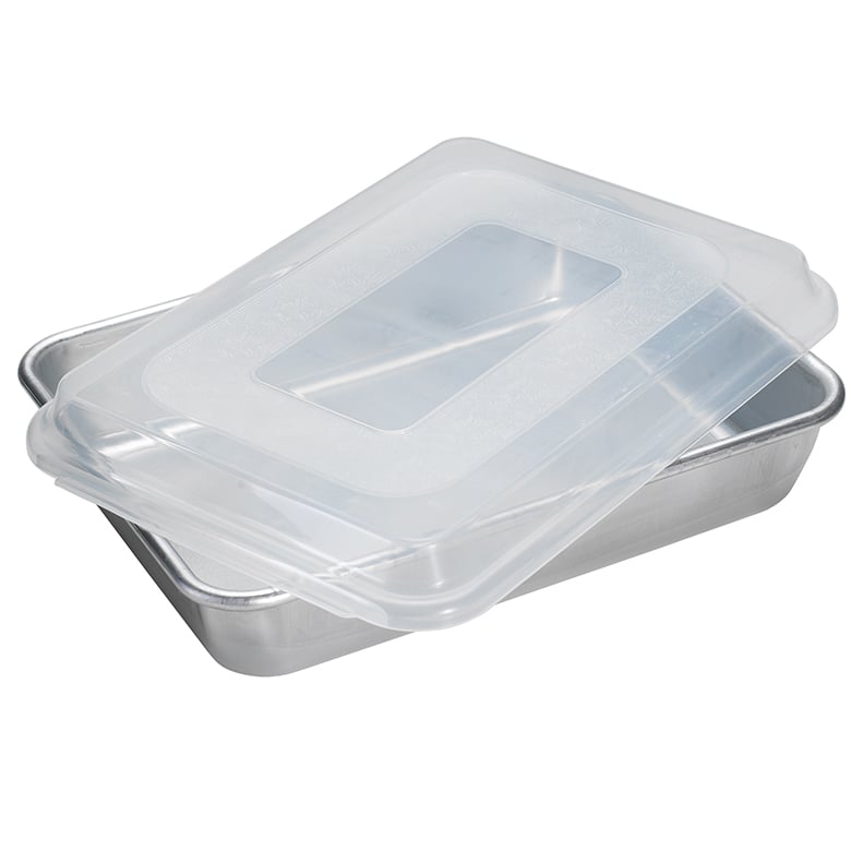 Nordic Ware Baking pan with lid 23x33 cm Aluminum