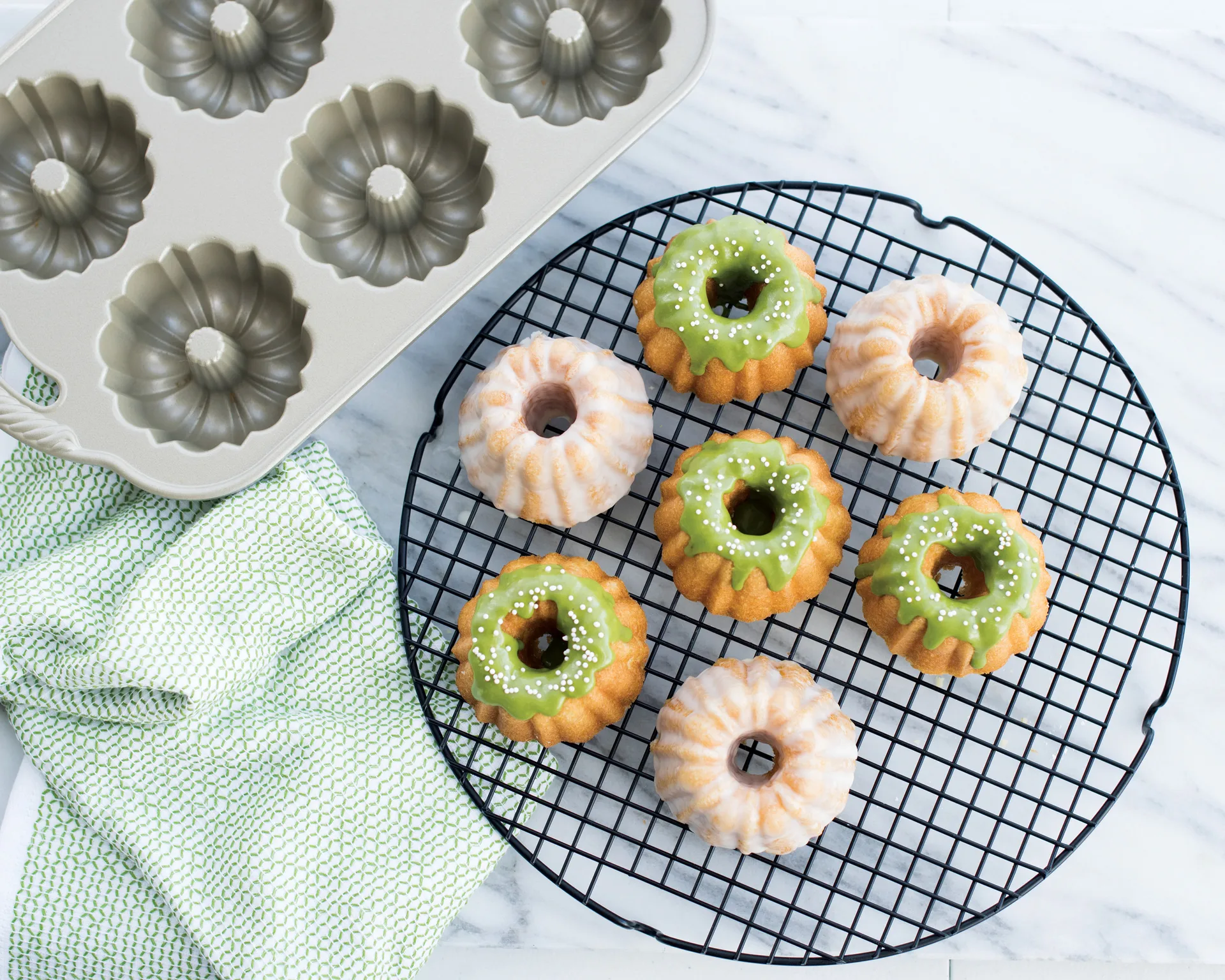 Nordic Ware anniversary bundtlette form silver, 1.1 L Nordic Ware