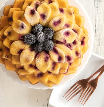 Nordic Ware blossom bundt baking tin - 2.4 L - Nordic Ware