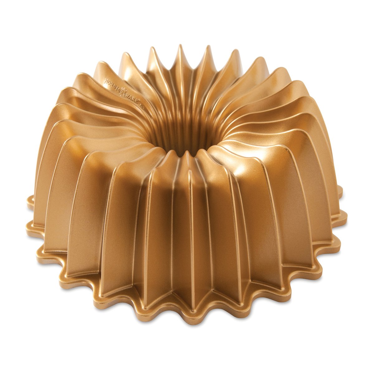 Nordic Ware brilliance bundt baking tin 2.4 L | Scandinavian Design | Cookie/Biscuit cutters & cake tins | Gold-coloured
