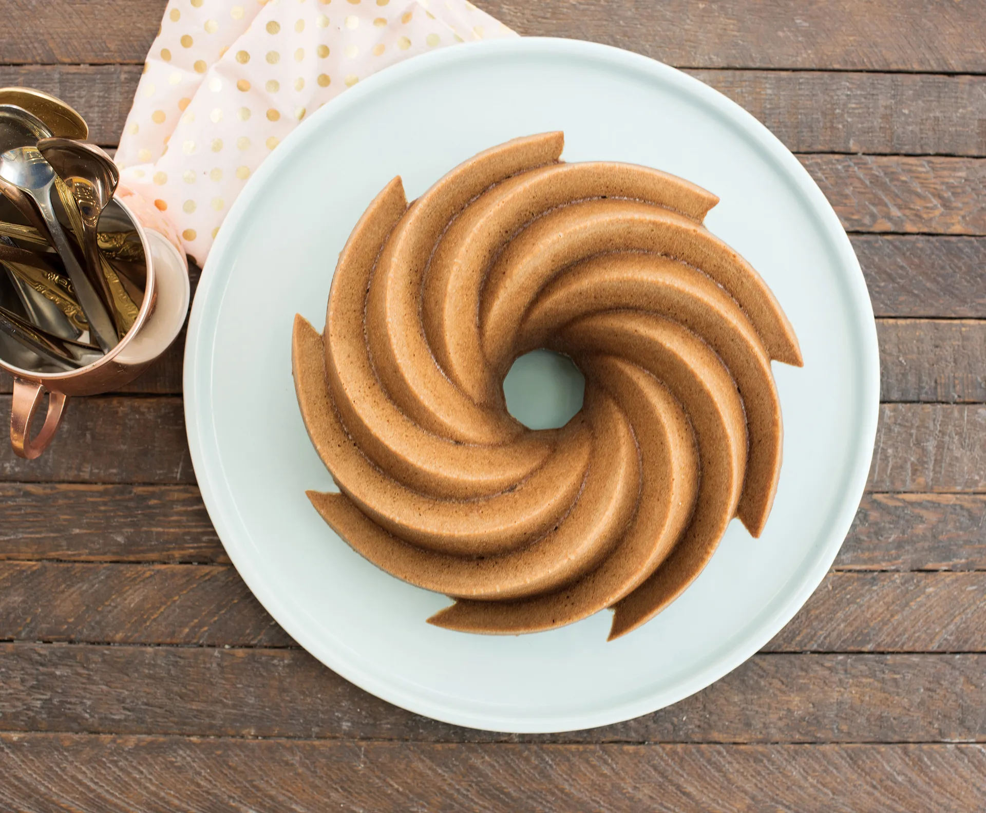 Nordic Ware heritage bundt baking tin gold, 2.4 L Nordic Ware