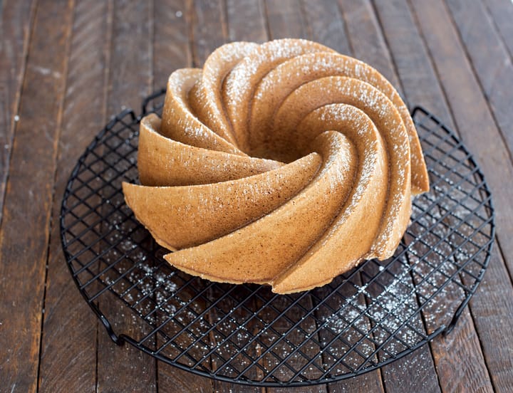 Nordic Ware heritage bundt baking tin gold, 2.4 L Nordic Ware