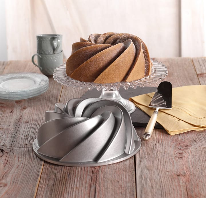 Nordic ware heritage bundt top