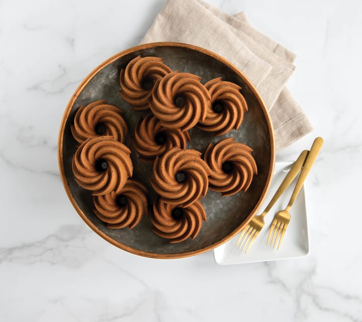Nordic Ware heritage bundtlette baking tin gold, 0.9 L Nordic Ware