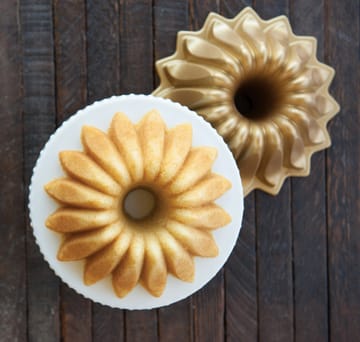 Nordic Ware lotus bundt baking tin - 1.2 L - Nordic Ware