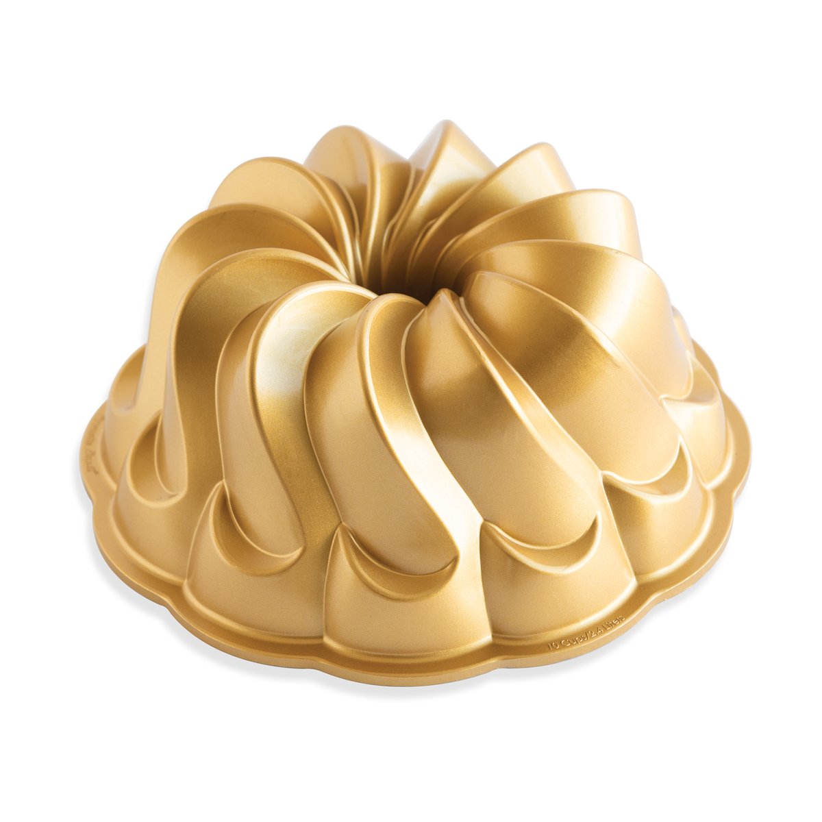 Nordic Ware pirouette bundt baking pan 2.4 L Gold | Scandinavian Design | Other kitchen utensils | Gold-coloured