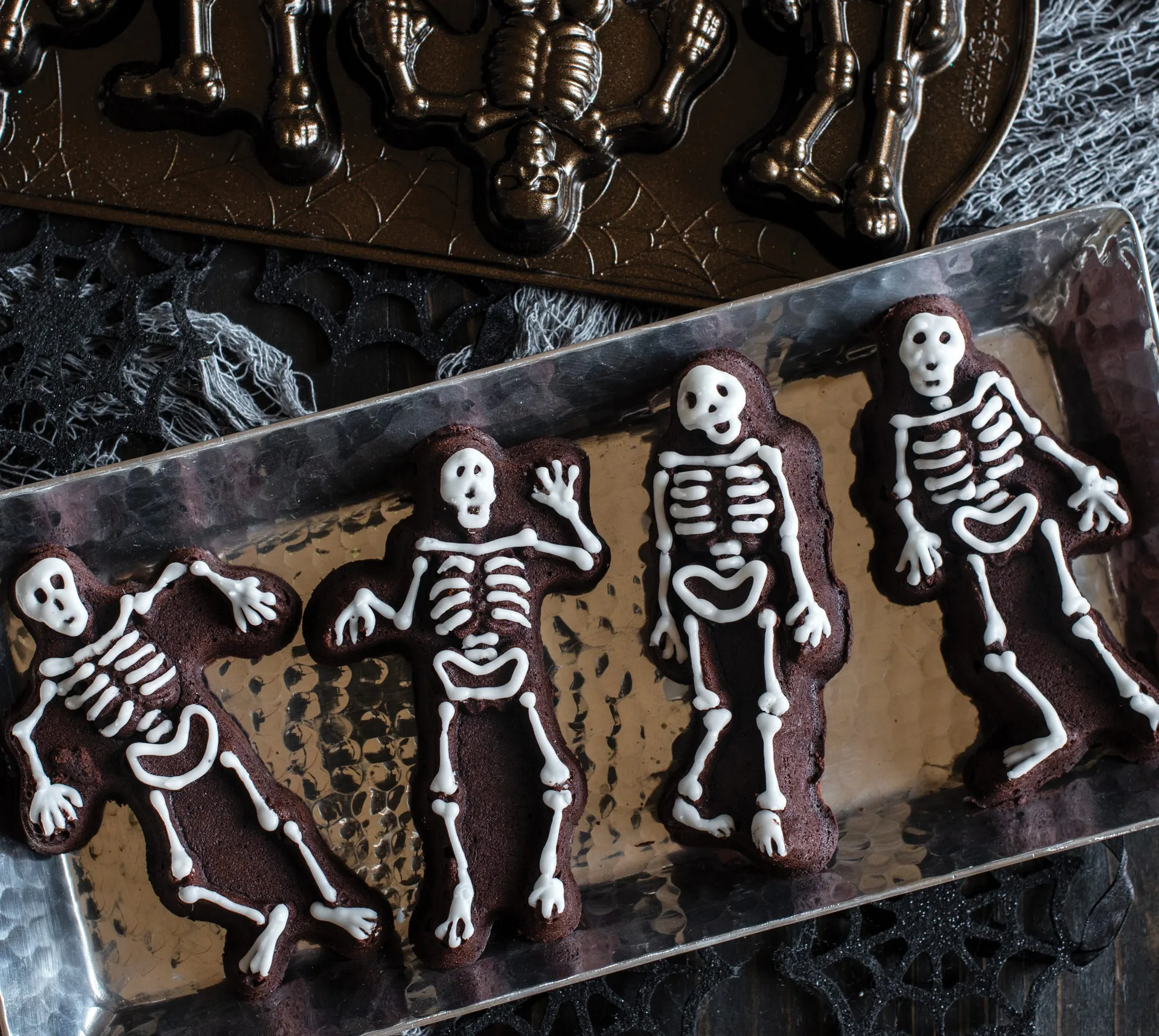 Nordic Ware Spooky Skeleton baking tin, Bronze Nordic Ware