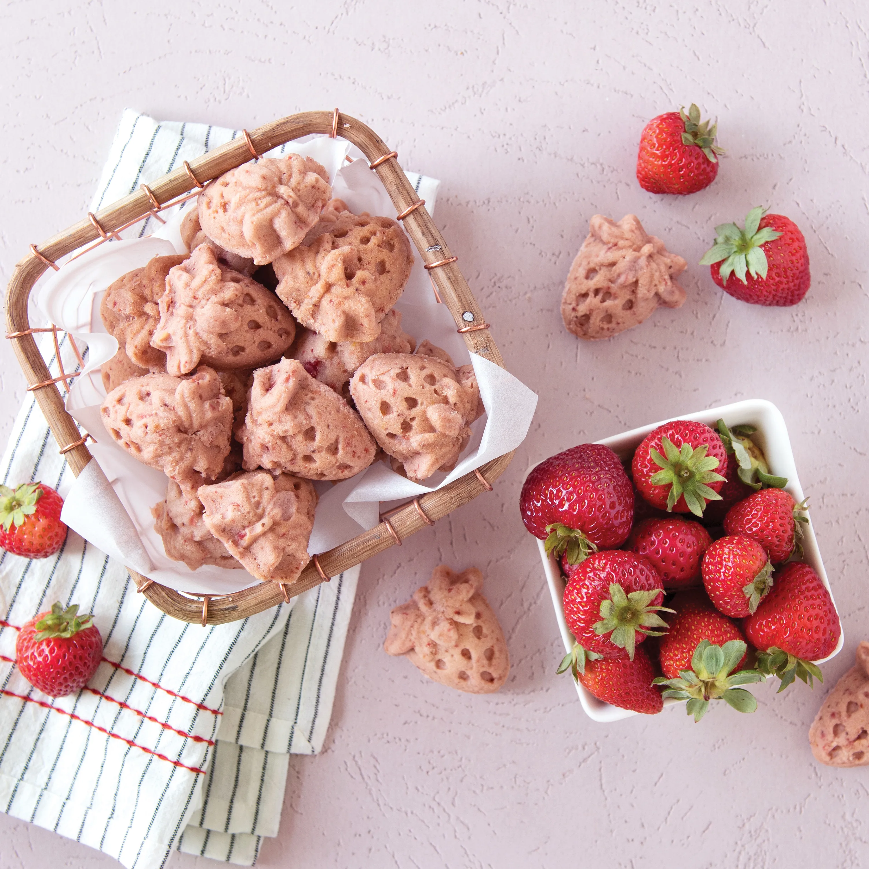 Nordic Ware strawberry bites form from Nordic Ware - NordicNest.com