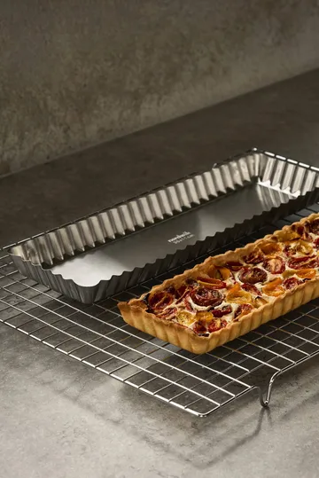BAKE pie tin with removable base - Rectangular, stainless steel, 35x11 cm - Nordwik