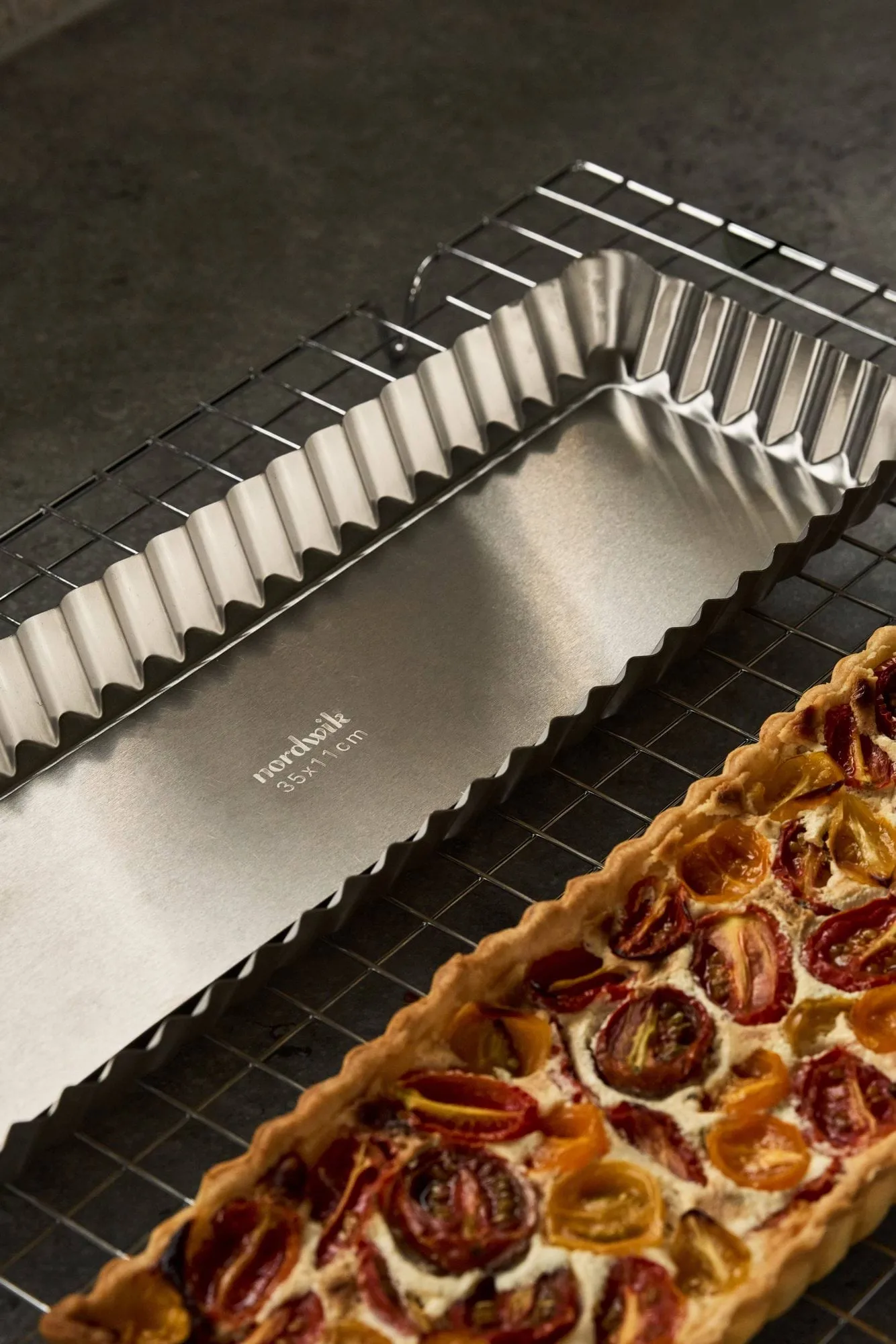 BAKE pie tin with removable base, Rectangular, stainless steel, 35x11 cm Nordwik