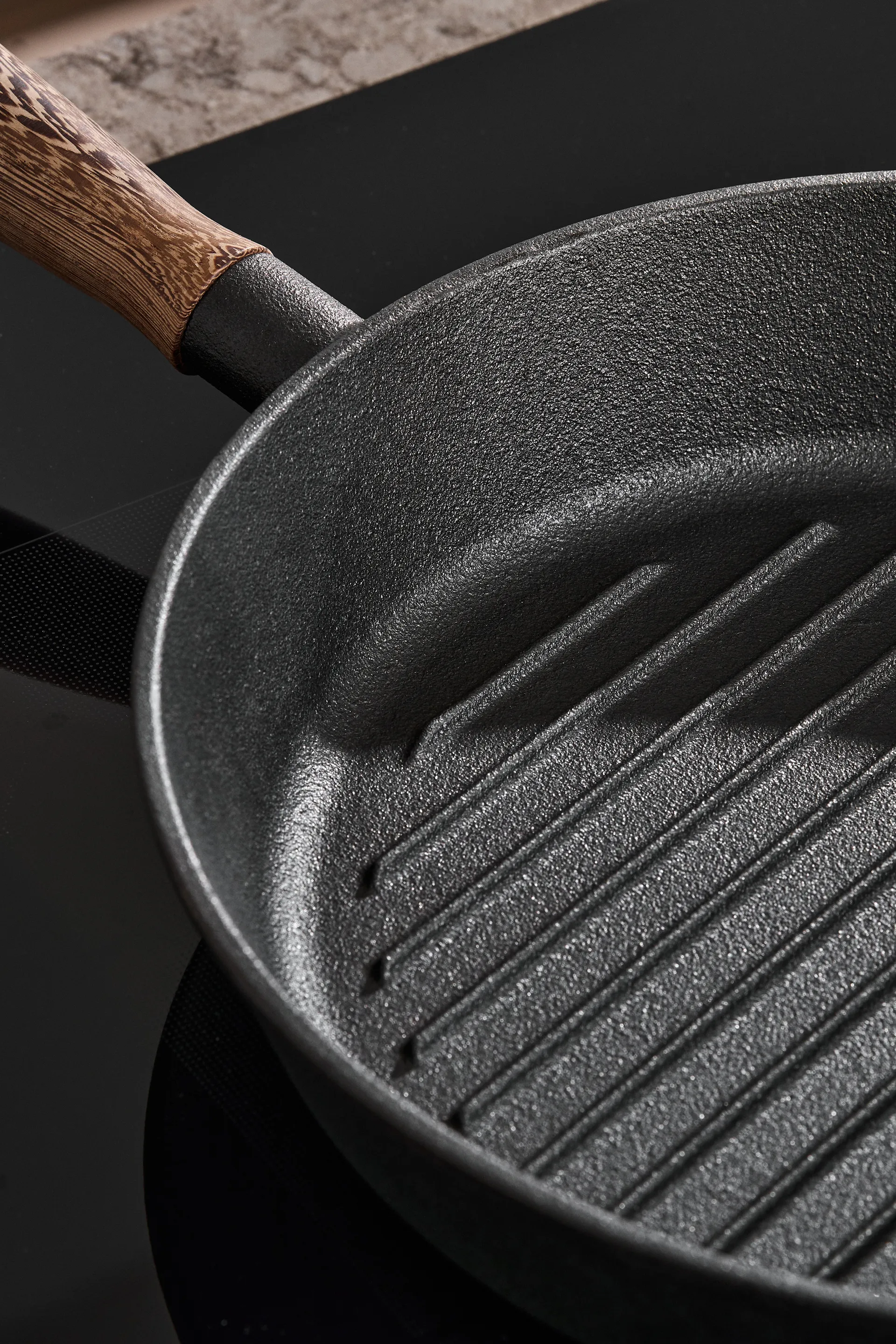Nordwik cast iron grill pan with wooden handle, 28 cm Nordwik