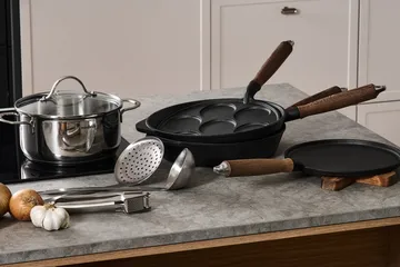 Nordwik cast iron pancake pan with wooden handle - 23 cm - Nordwik