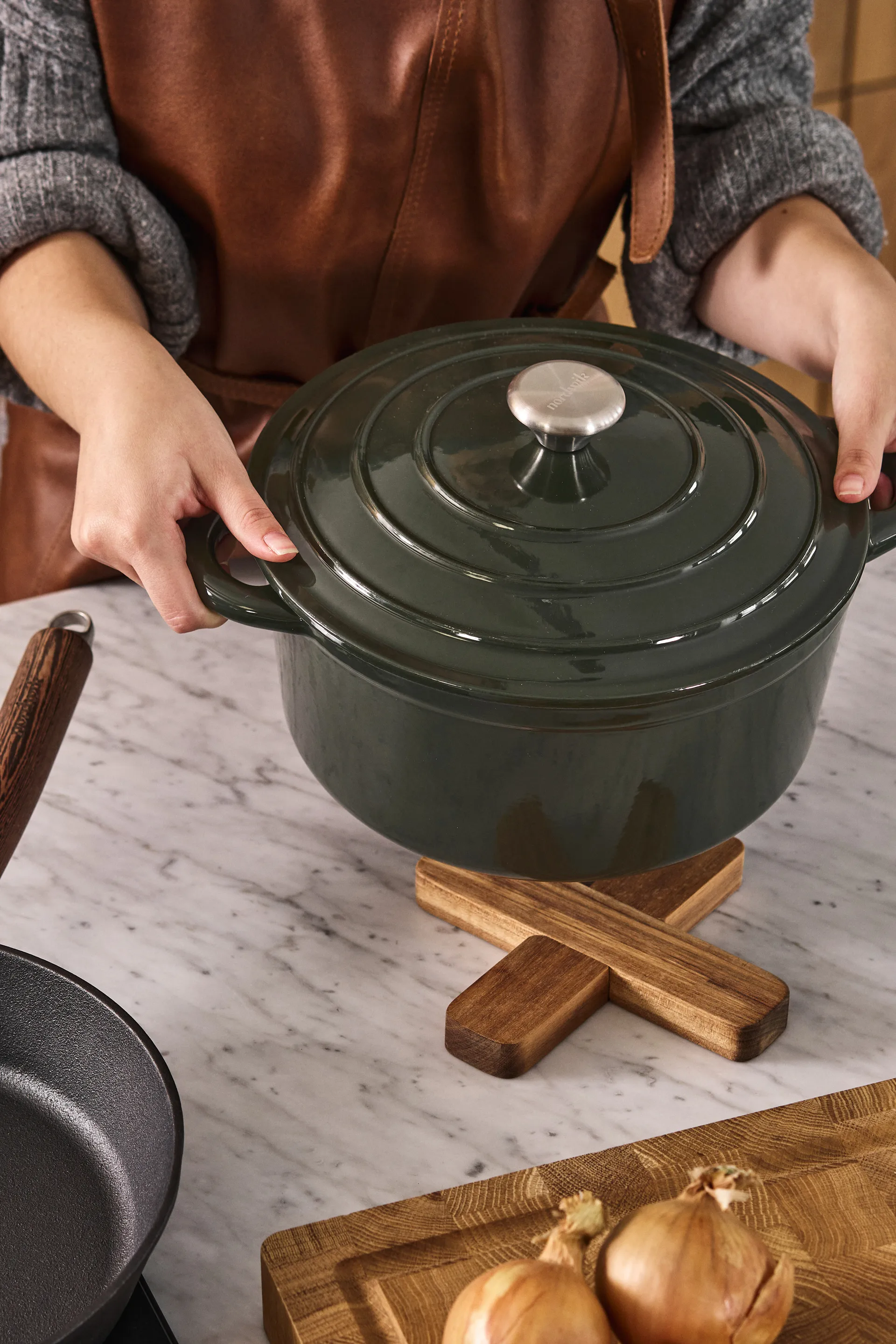 Nordwik cast iron pot round 5 l, Green Nordwik
