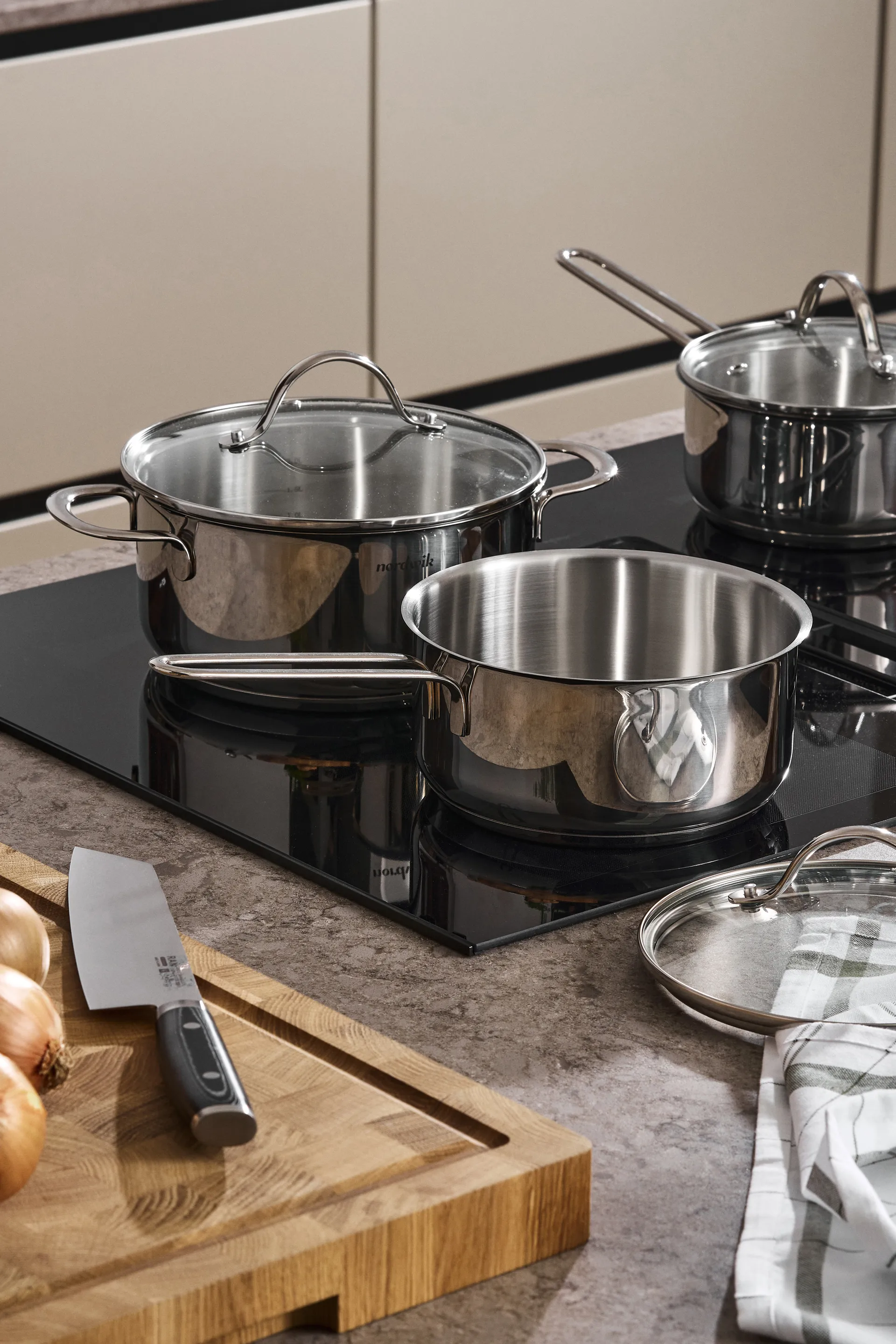 Nordwik cookware set with glass lids, 3 parts Nordwik