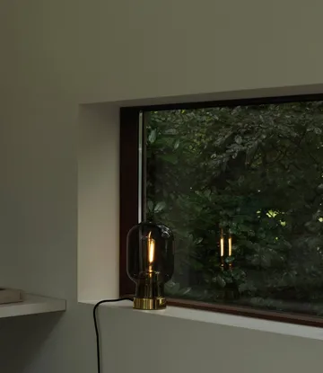 Amp table lamp - gre-brass - Normann Copenhagen