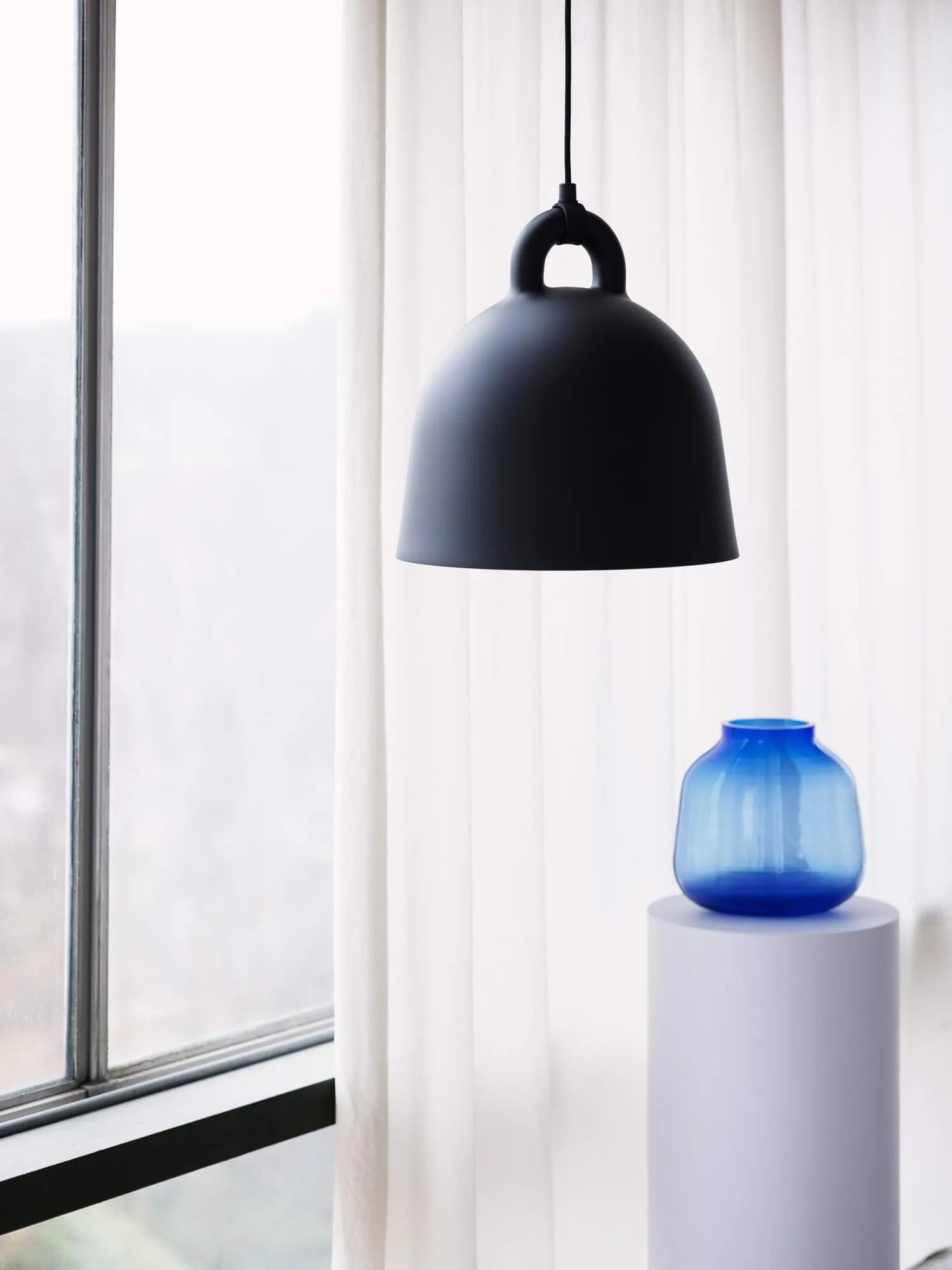 Bell lamp black, Medium Normann Copenhagen