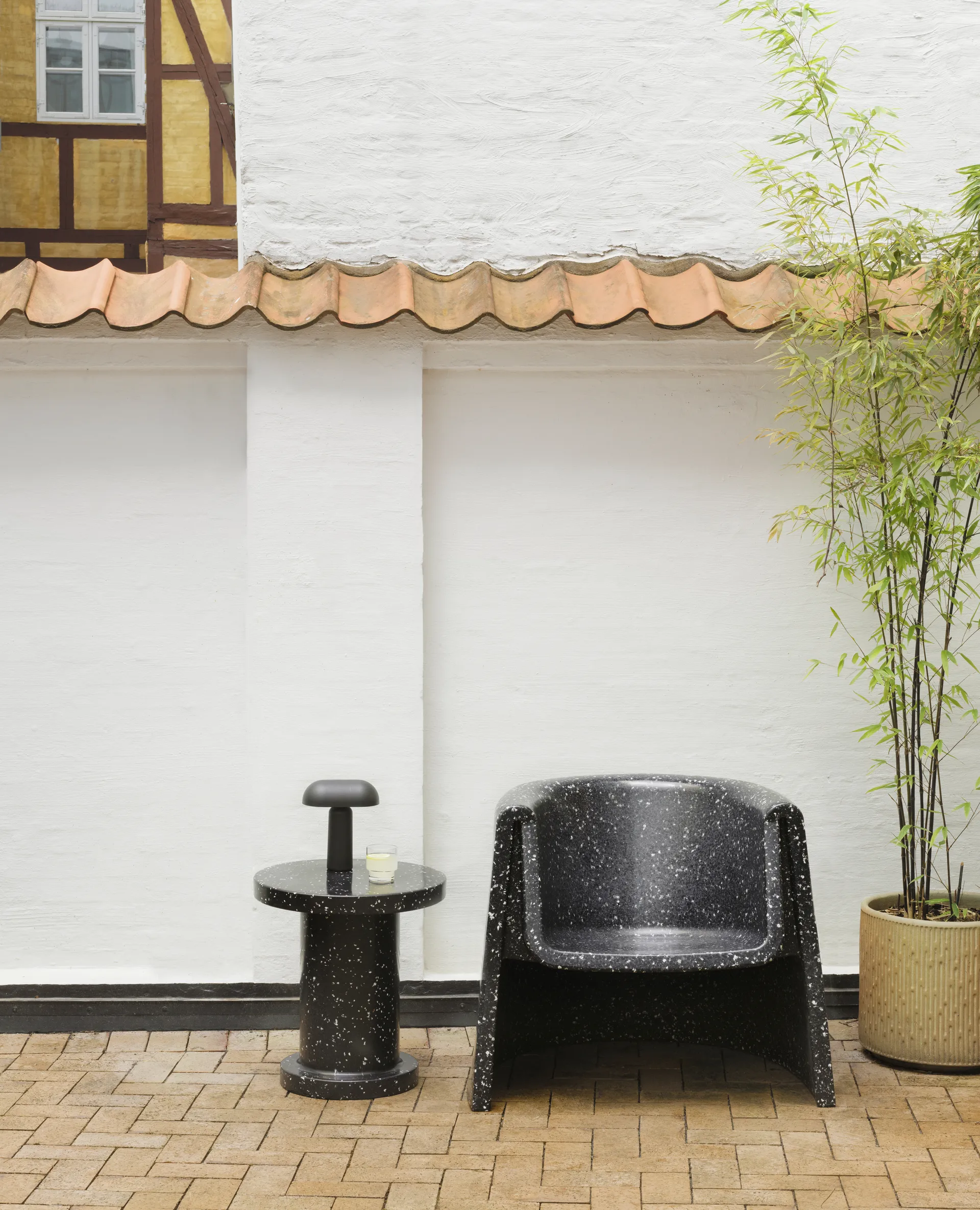 Bit side table, Black Normann Copenhagen