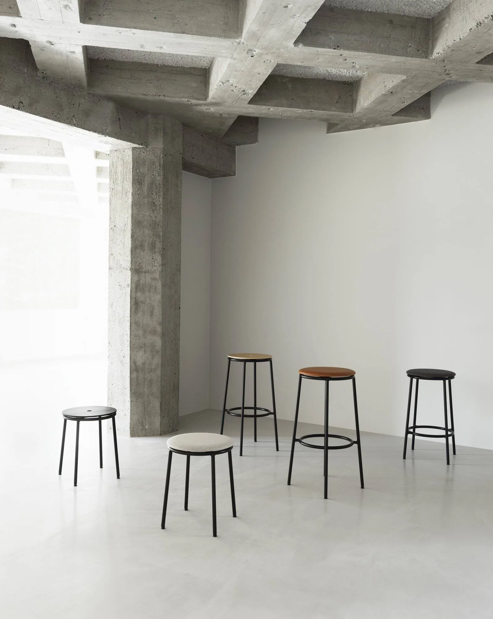 Circa stool 45 cm, Black aluminium Normann Copenhagen