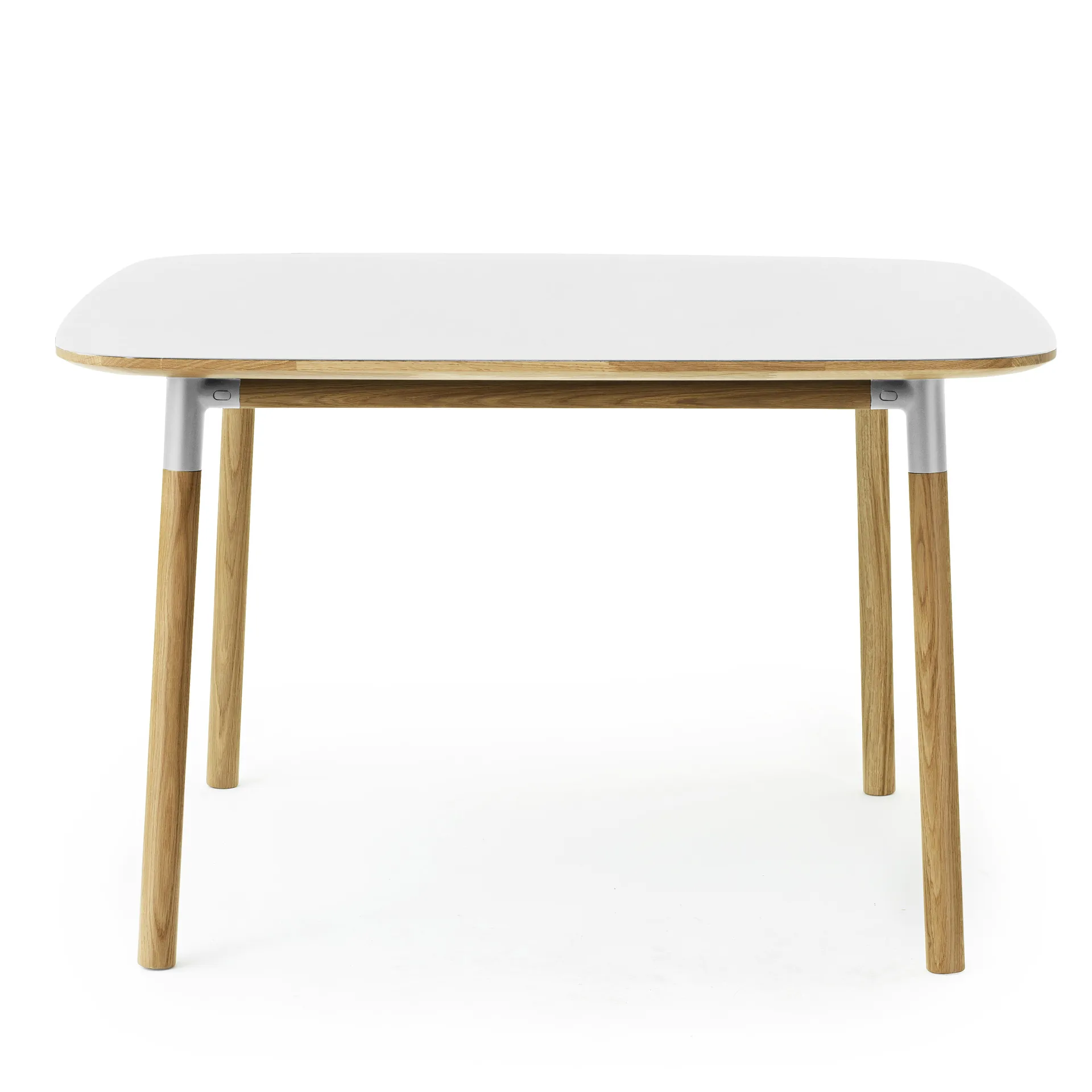 Form table 120 X 120 Cm, White Normann Copenhagen
