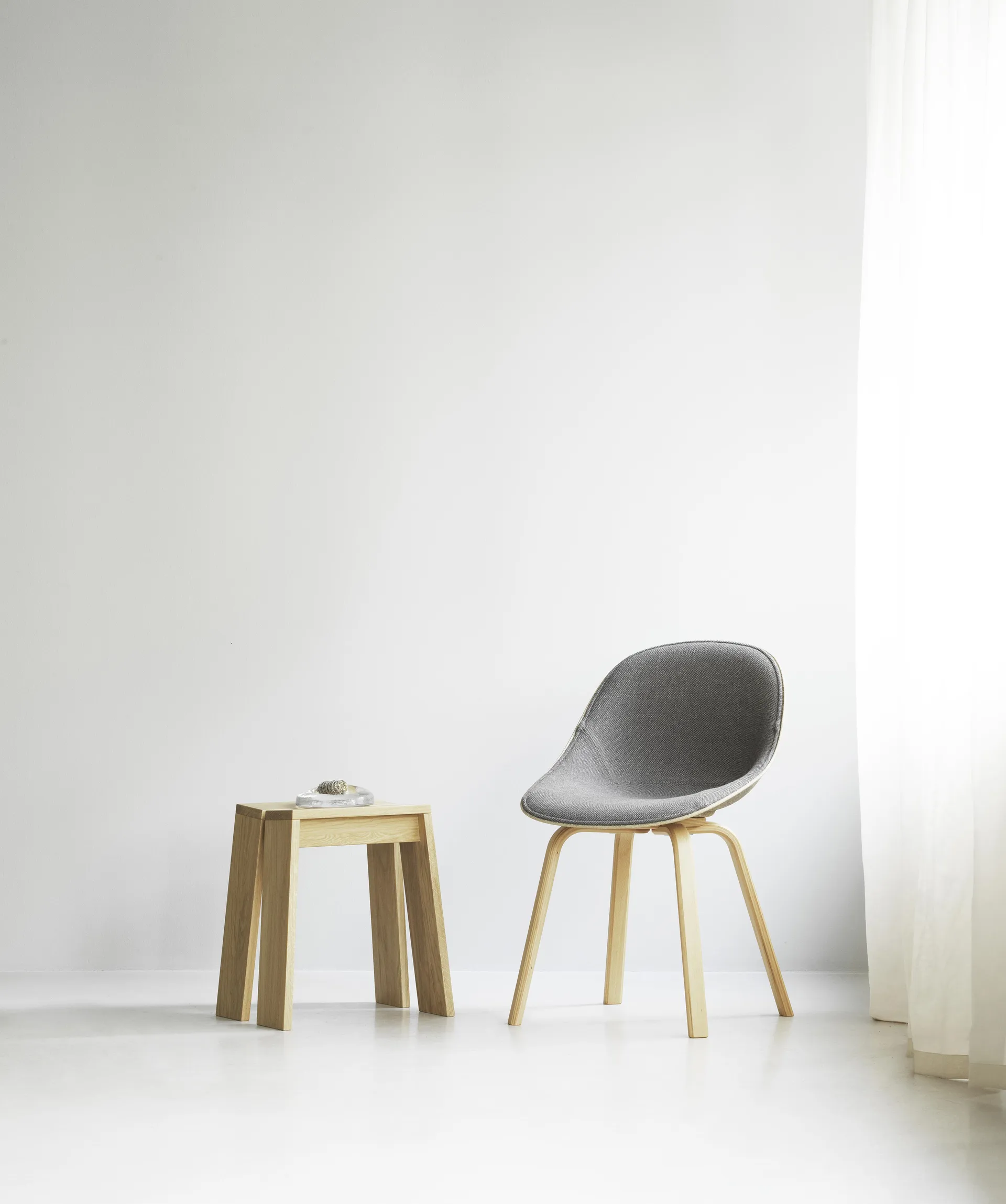 Mat Chair chair front upholstered, Remix 133-hemp-beech Normann Copenhagen