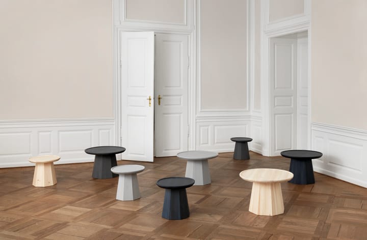 Pine table small, side table Ø45 cm H:40.6 cm, Pine Normann Copenhagen