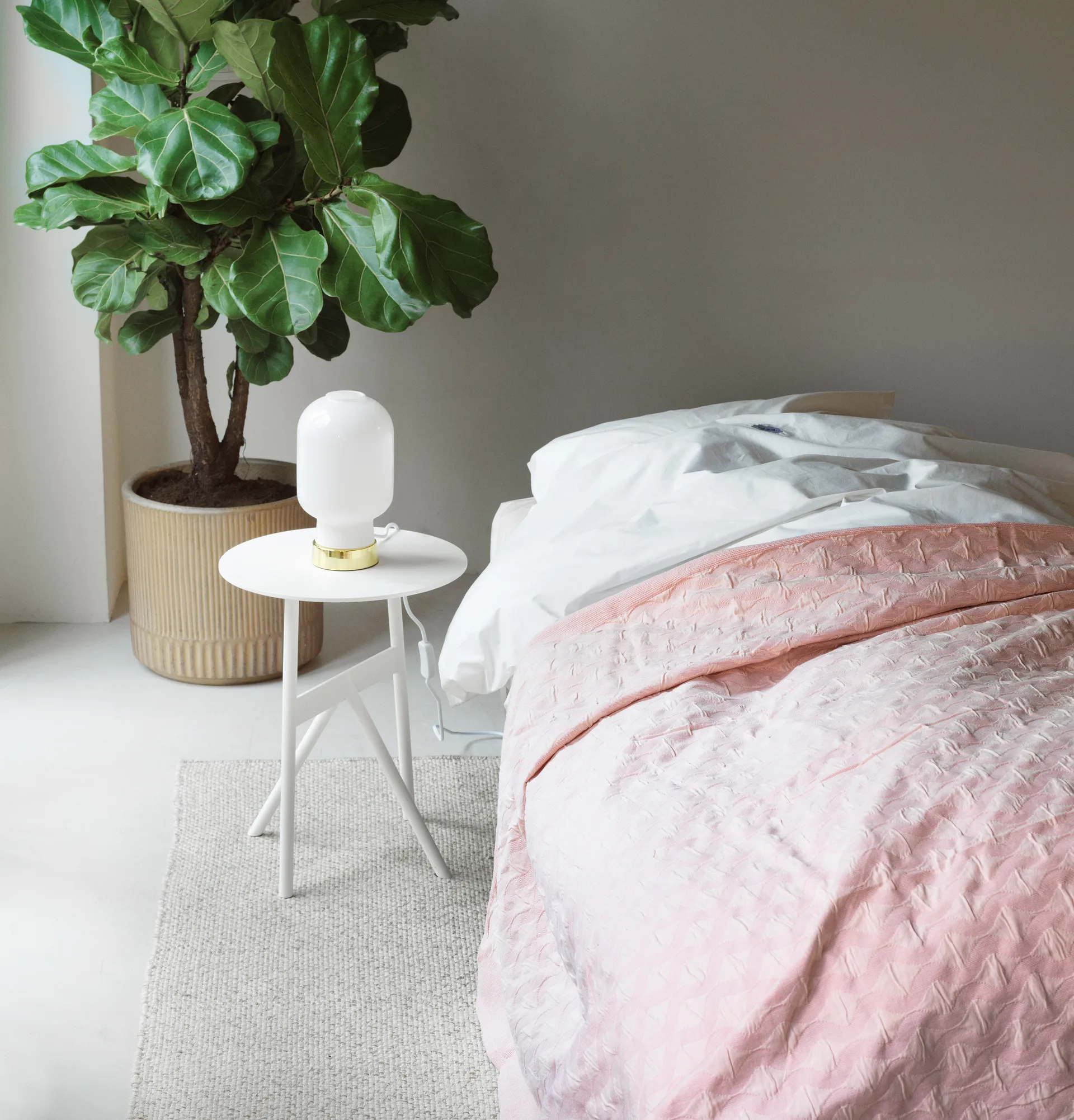 Stock Table side table Ø37 cm H:46 cm, White Normann Copenhagen