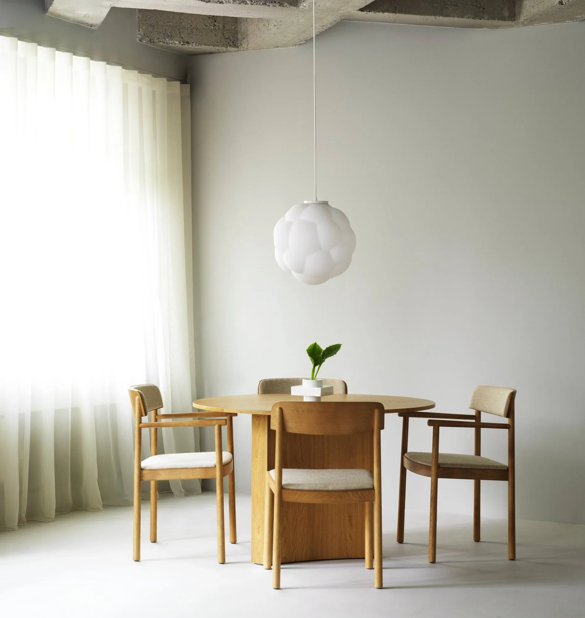 Timb chair, Tan ash-Hallingdal 220 Normann Copenhagen