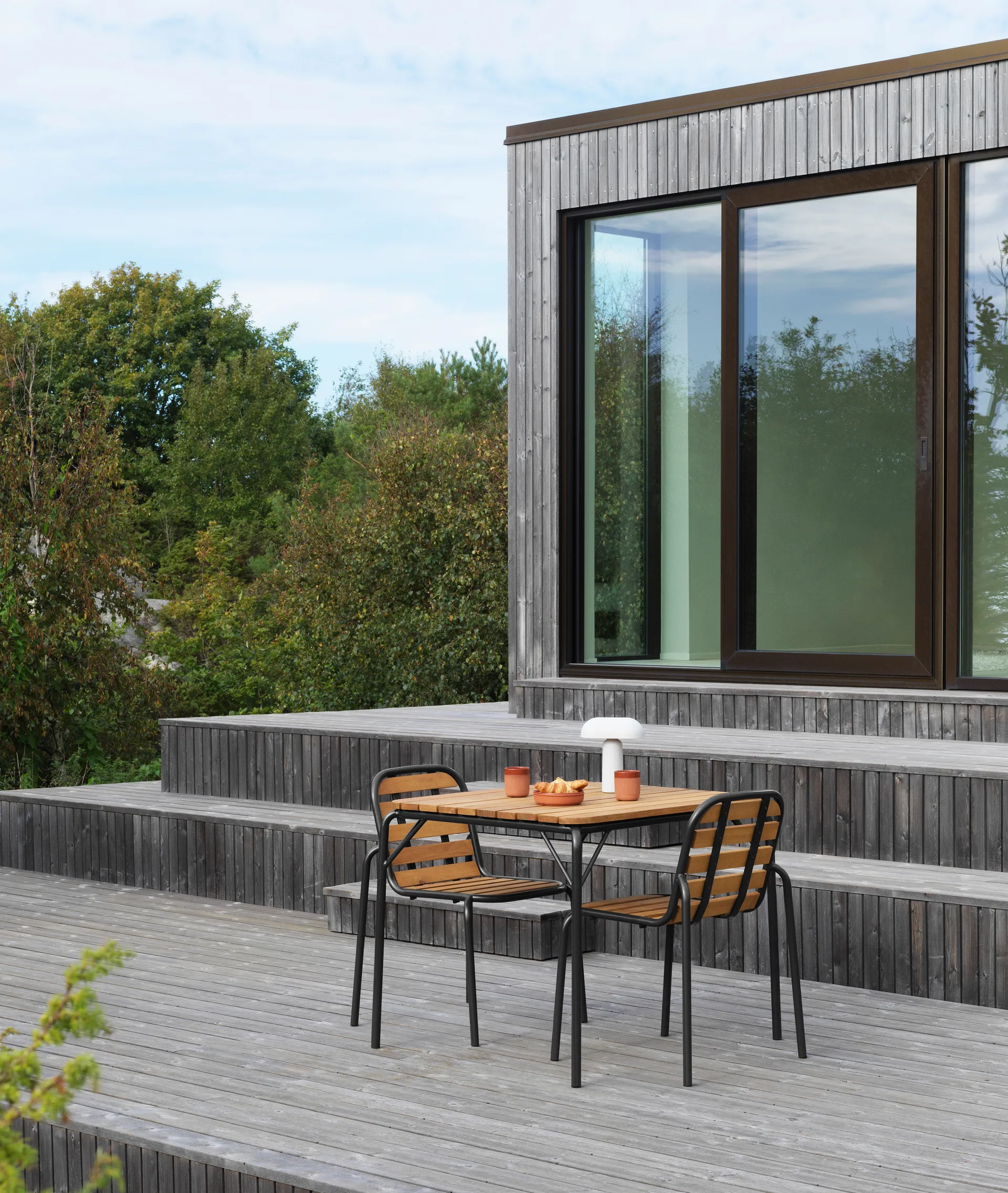 Vig Robinia chair, Black Normann Copenhagen