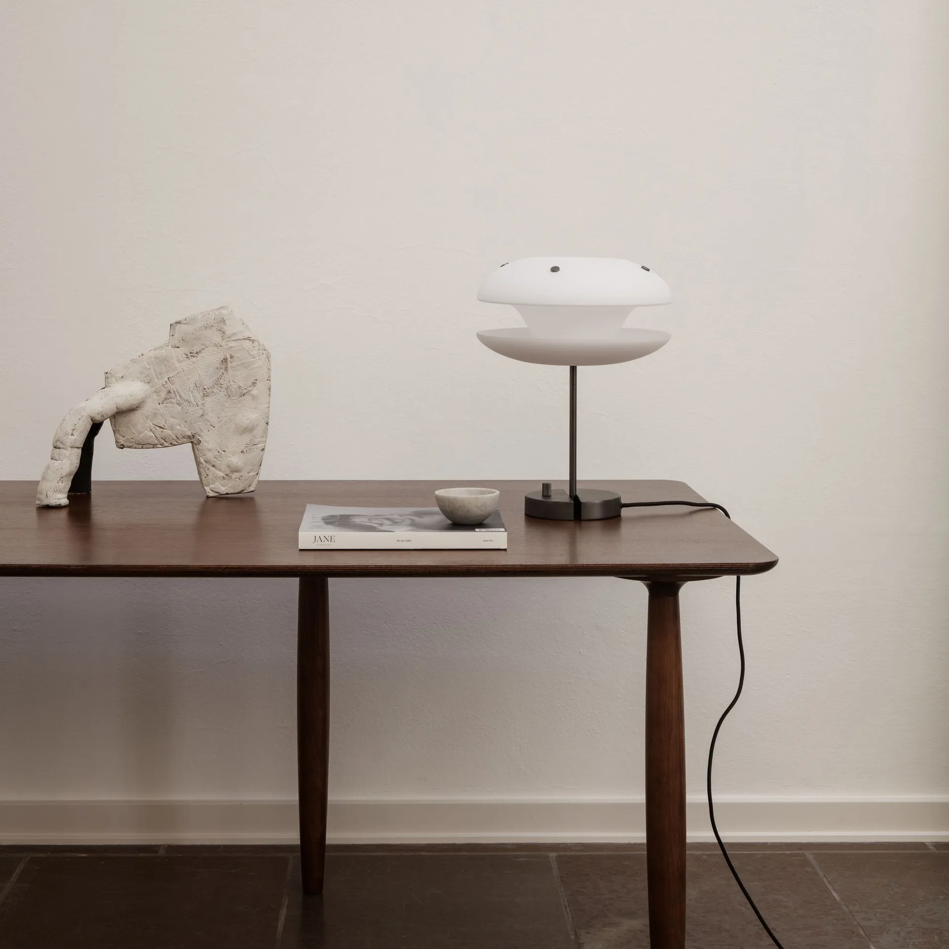 Yo-Yo table lamp, white NORR11