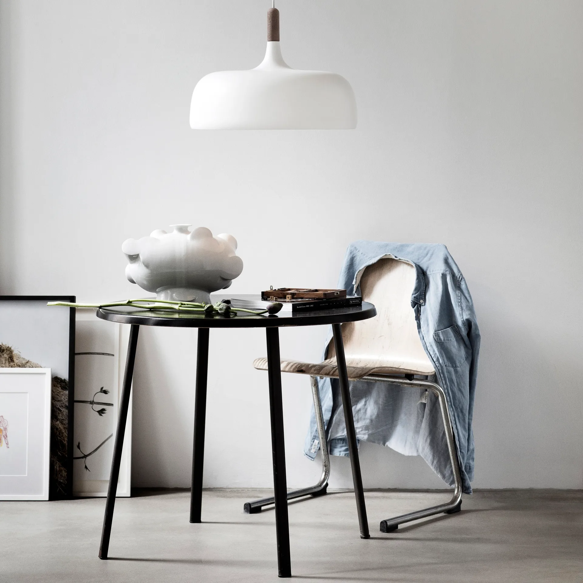 Acorn pendant lamp, white Northern