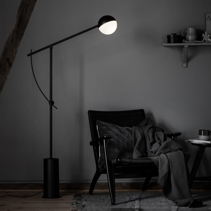 Balancer floor lamp - Black matt - Northern