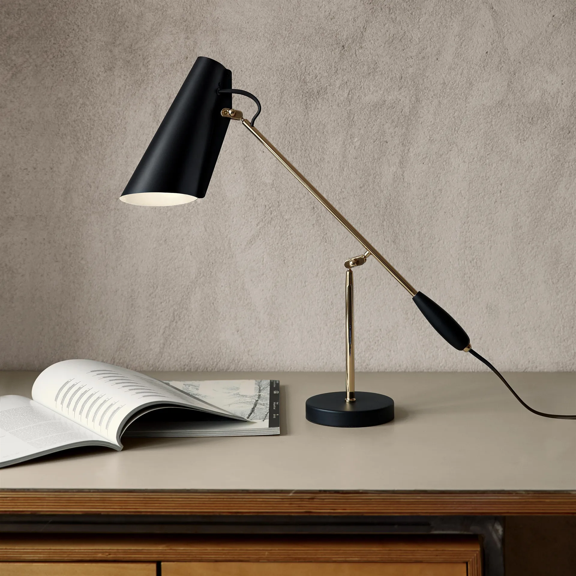 Birdy table lamp, Black-brass Northern