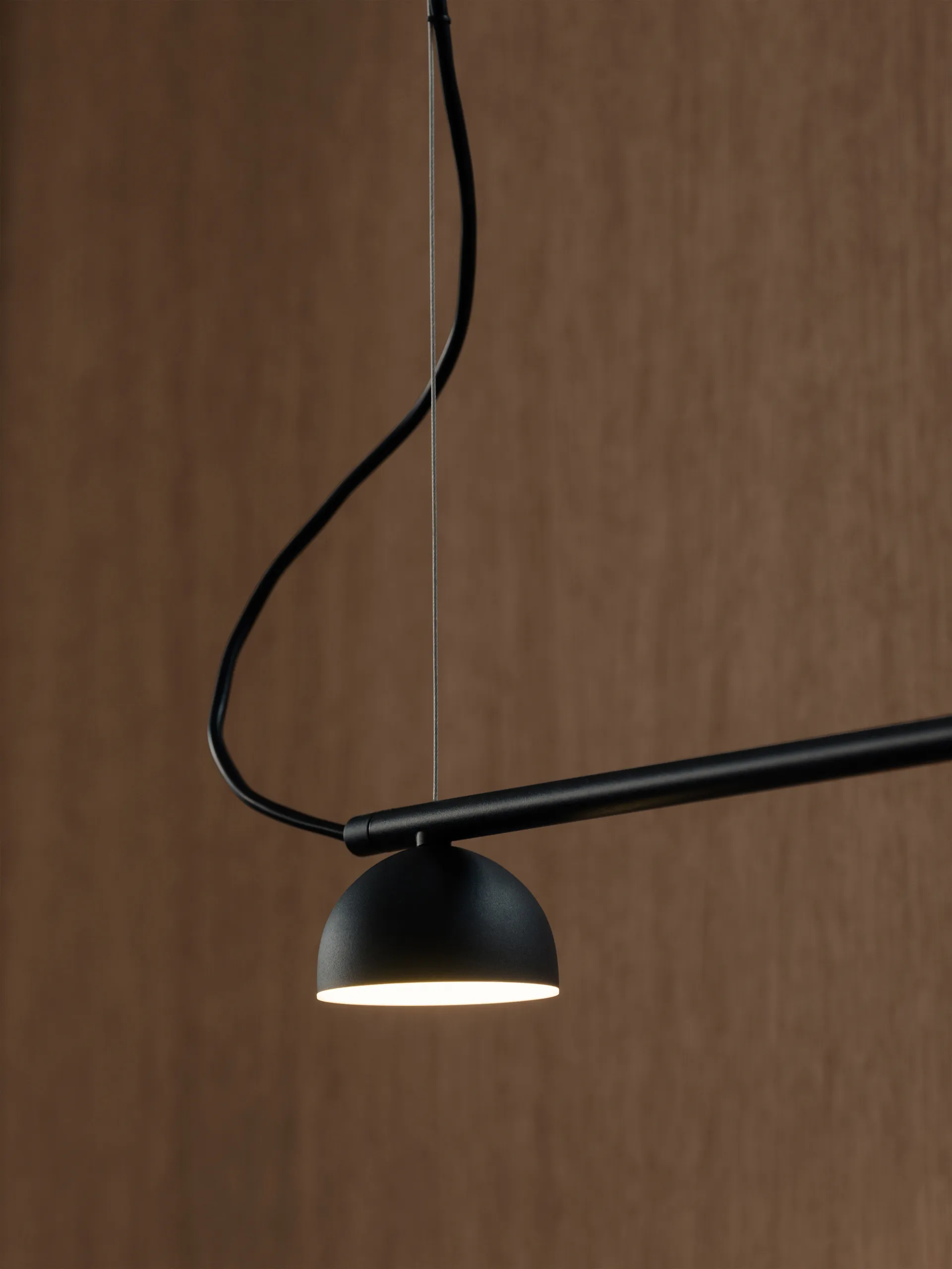 Blush Rail 5 ceiling lamp, Black matte Northern