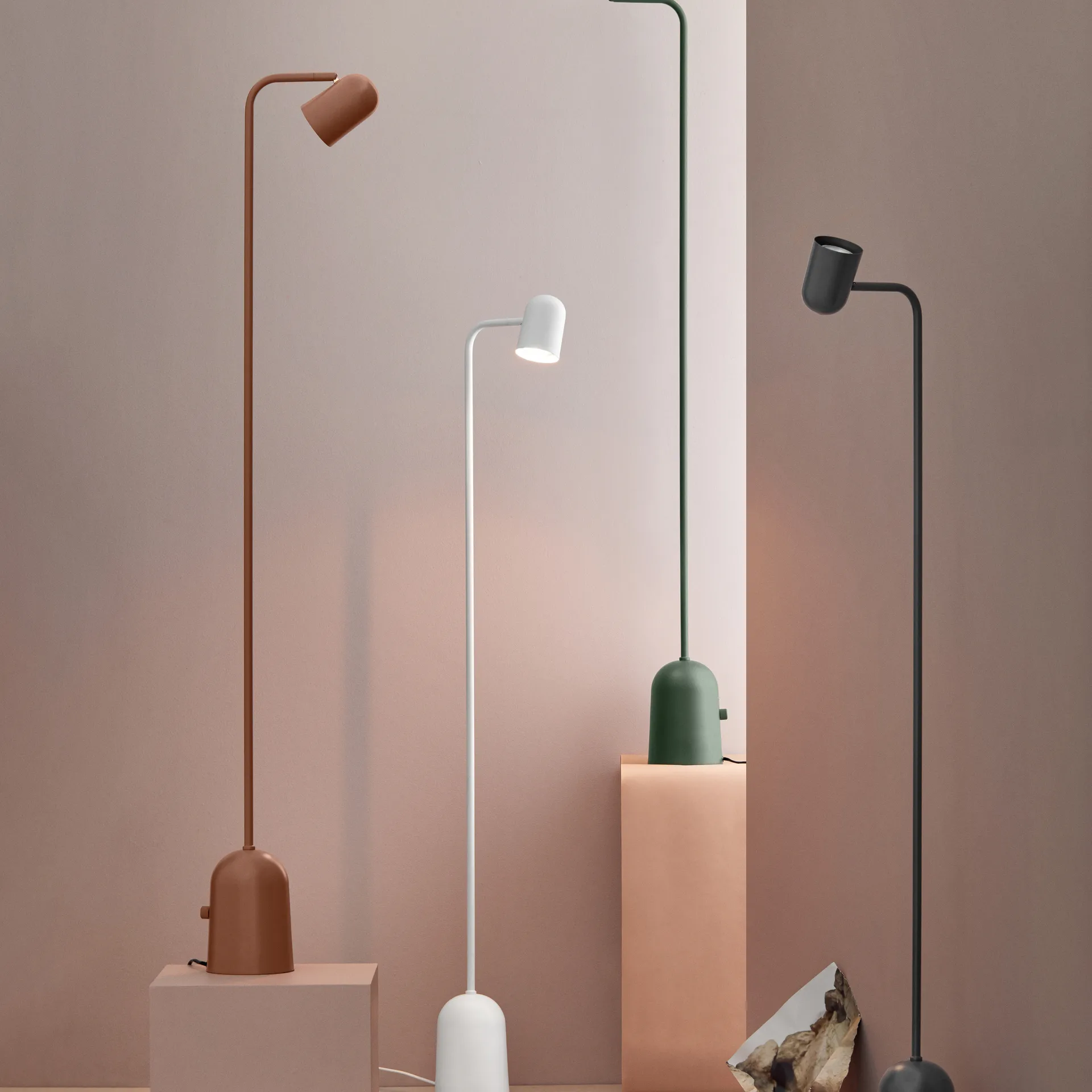 Buddy floor lamp, Warm-beige Northern