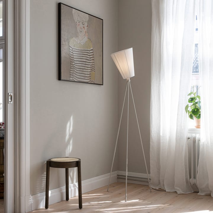 Oslo Wood floor lamp - base - matte white - Northern