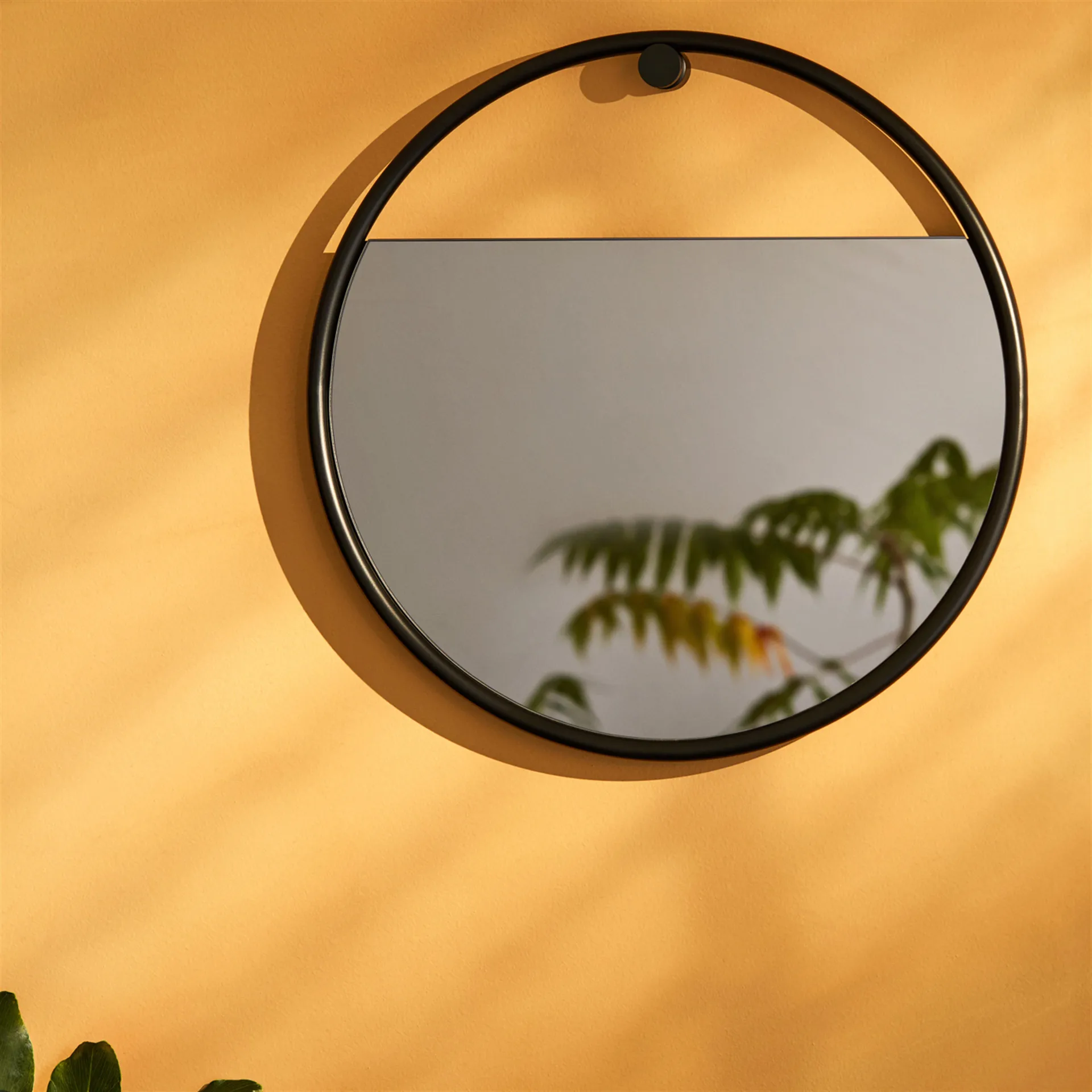 Peek mirror round, 40 cm Northern
