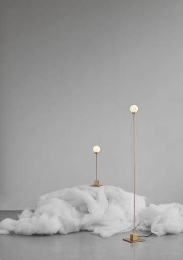 Snowball floor lamp 117 cm - Brass - Northern