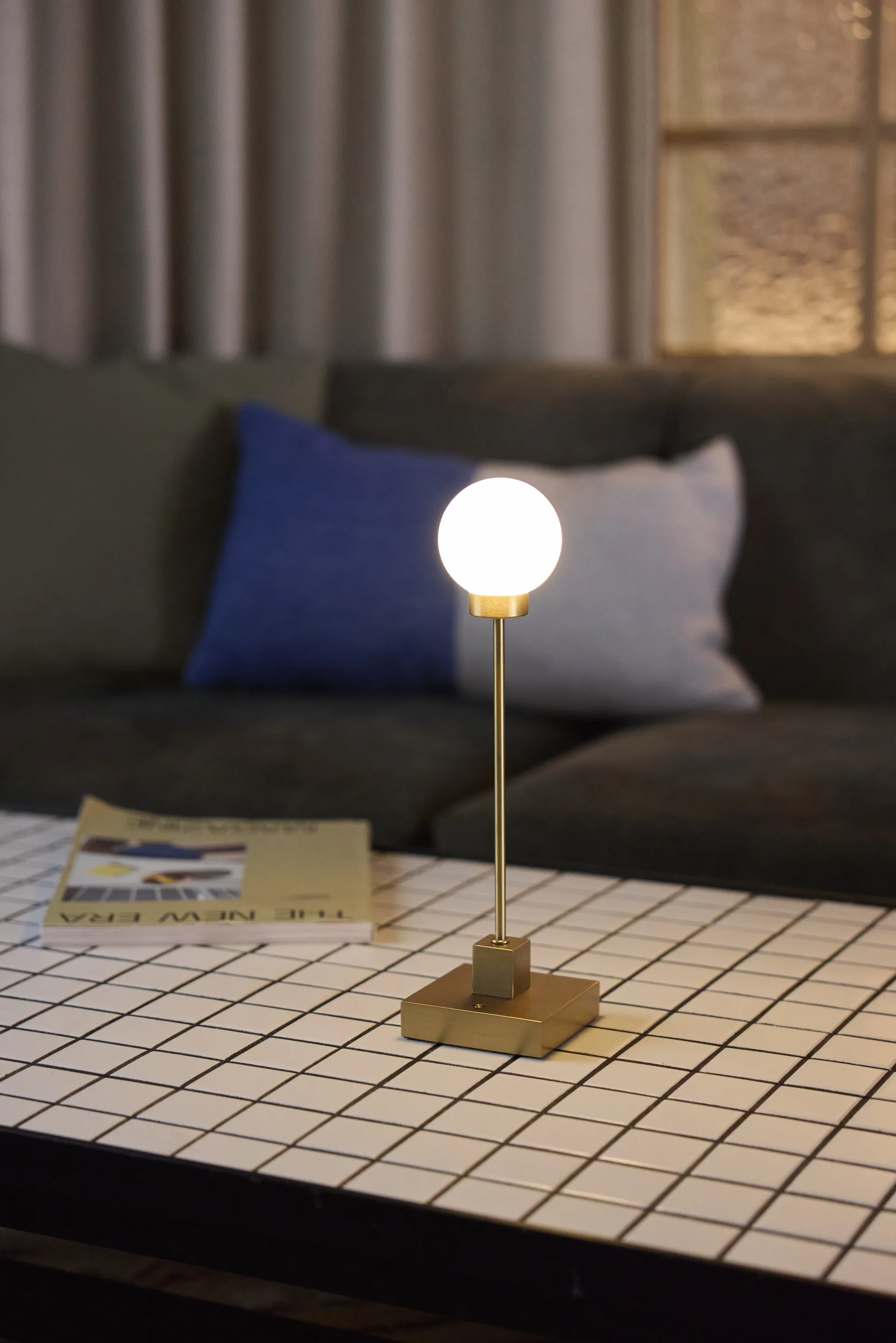 Snowball portable table lamp 33 cm, Brass Northern