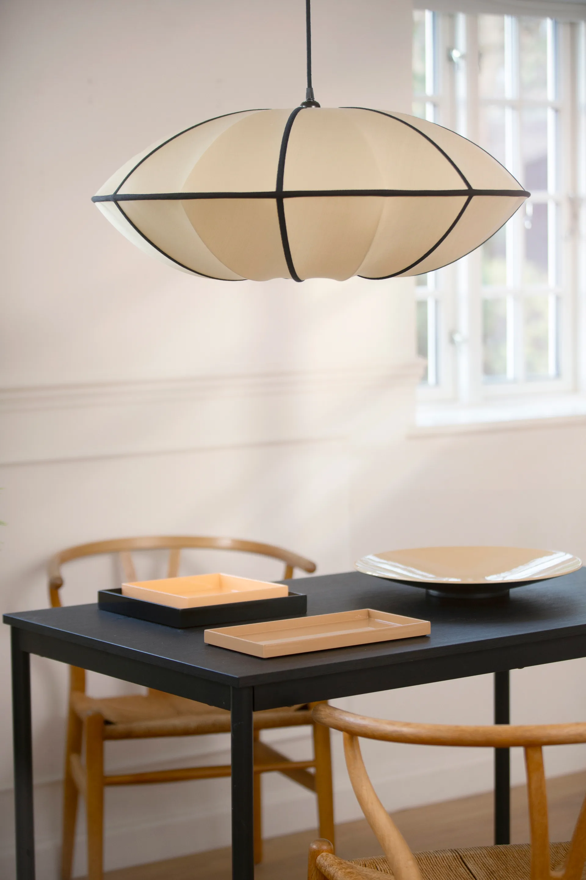 Indochina Classic UFO lamp shade, Kit-black Oi Soi Oi