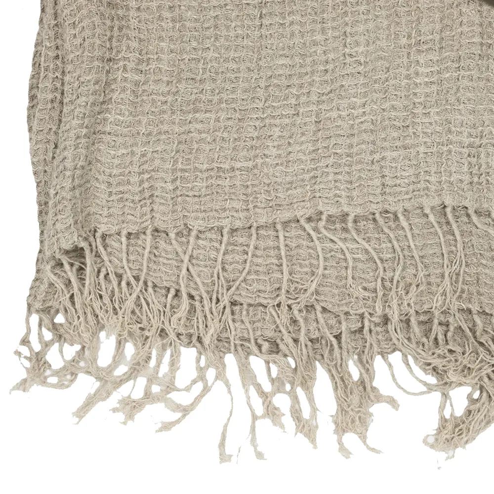 Olsson & Jensen Clifton throw 130x170 cm Nature | Scandinavian Design | Wool blankets & throws | Beige