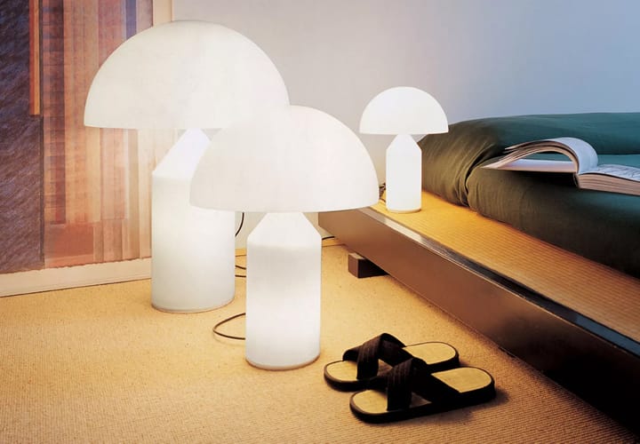 Atollo medium 235 table lamp glass - Opal - Oluce