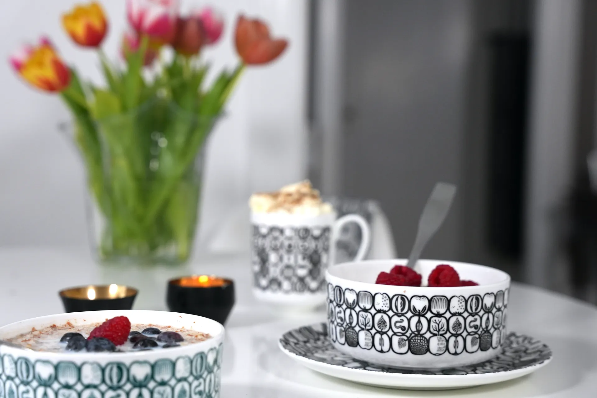 Fruktlåda small plate Ø17 cm, Black Opto Design