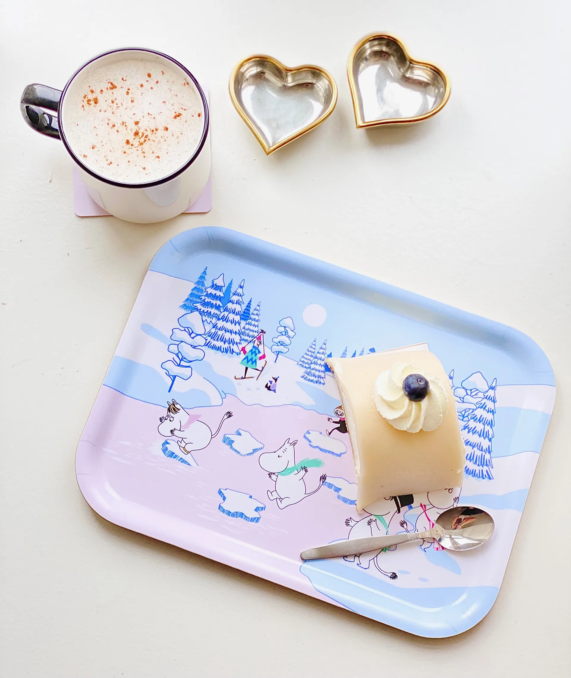 Moomin tray winter 2022 20x27 cm, Blue-white-pink Opto Design