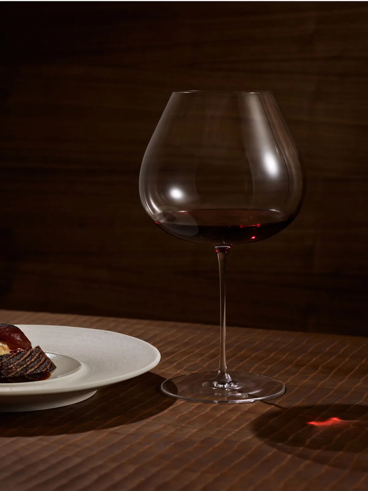 Orrefors x Björn Frantzén handmade red wine glass, 110 cl Orrefors