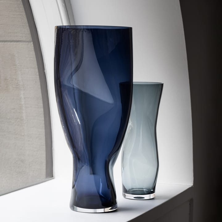 Squeeze vase - Midnight blue - Orrefors