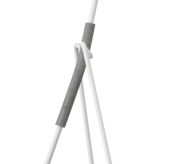 Lean floor lamp - White - Örsjö Belysning
