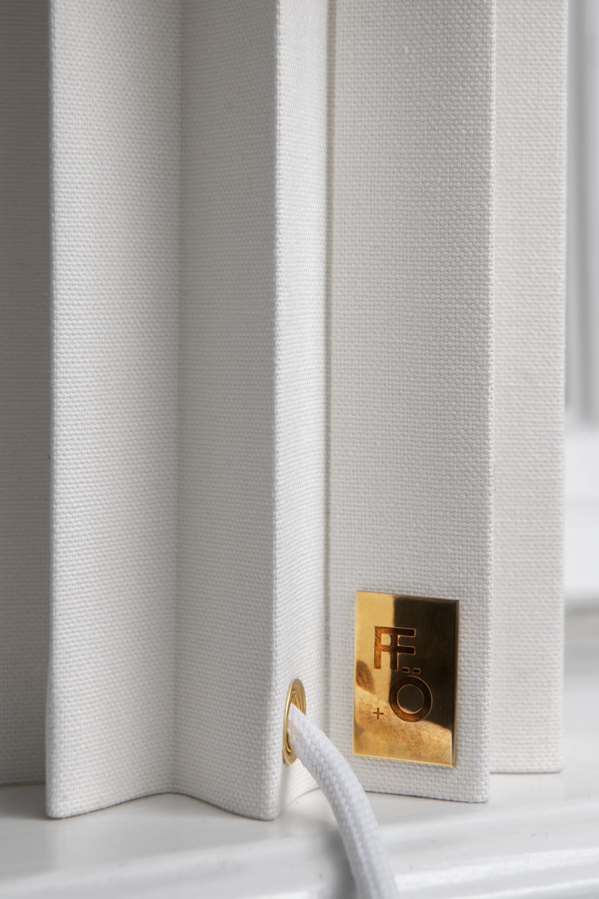 Plissé table lamp textile, White Örsjö Belysning