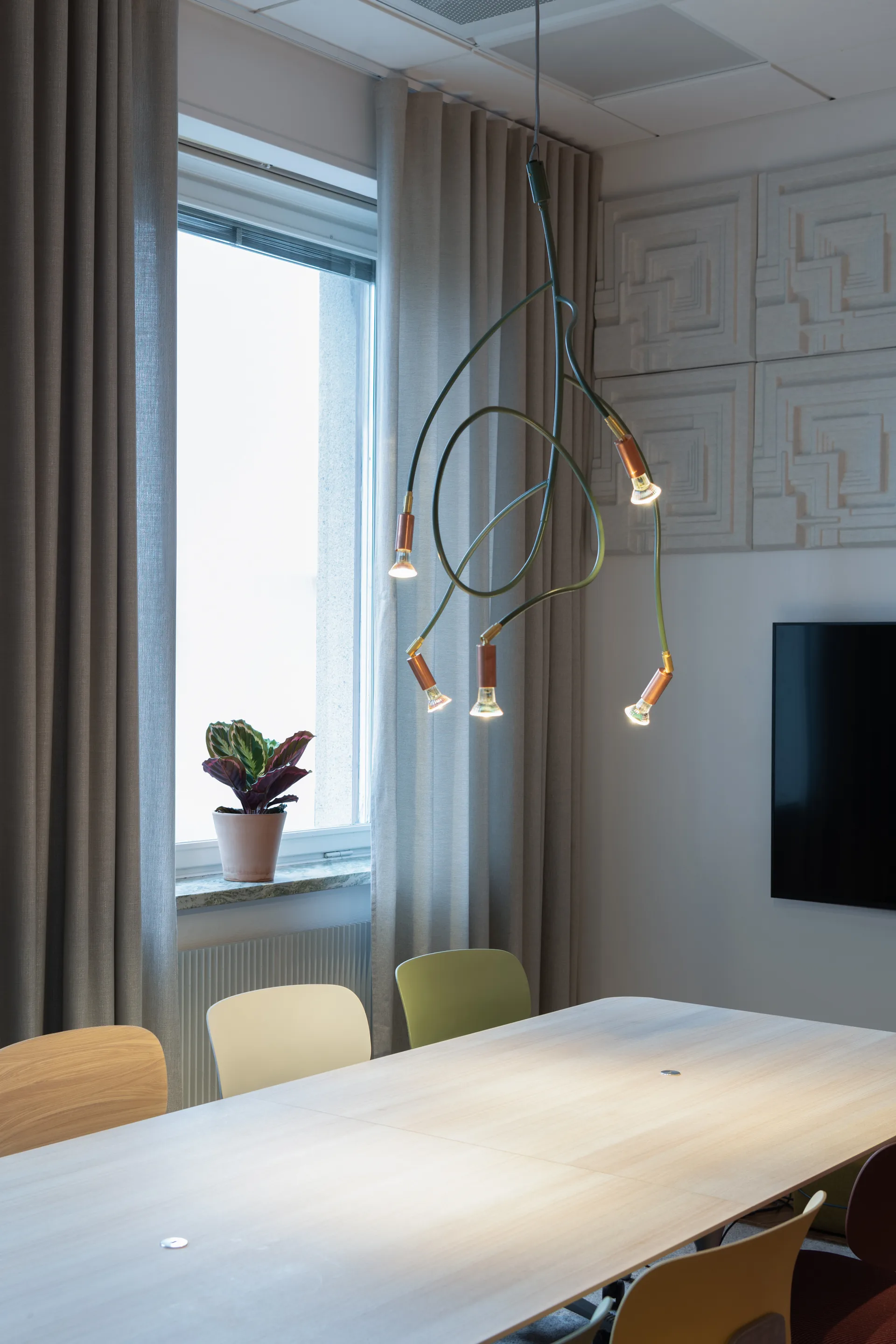 Ranka 5 ceiling lamp, Olive green Örsjö Belysning